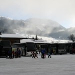 20090124091511-at-st_johann-ski-morning_arrivals-w2